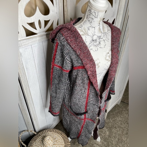 Joseph A Women's XS Knit Striped Sweater Long Open Cardigan Oversized Black Red - Picture 3 of 7